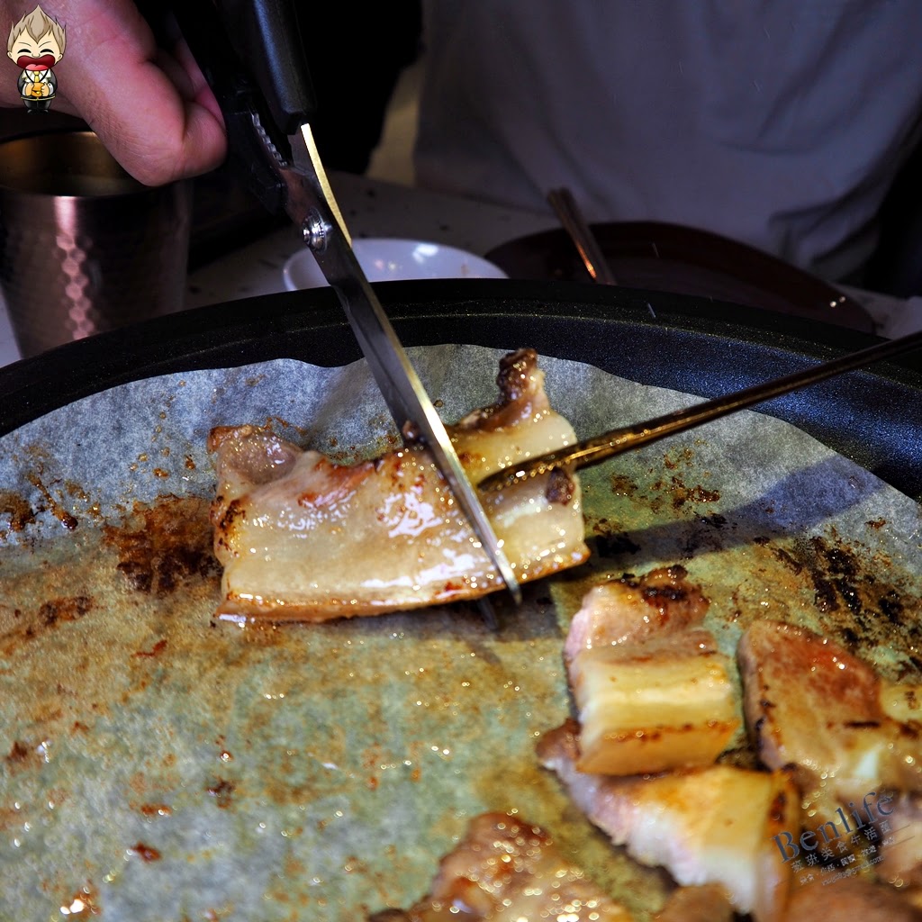 高雄美食】豬麻吉韓式燒烤中山店399元起就能爽吃牛肉、厚切豬五花、海鮮、冰淇淋8/10日全新開幕高雄平價吃到飽的新選擇