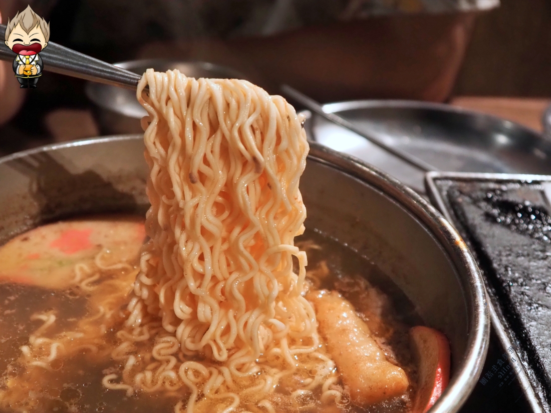 【高雄美食】八道晟韓式火烤吃到飽文橫旗艦店 2025年還僅存的500元內平價火烤兩吃 而且還能吃的到時令海鮮更免費升級蛤蜊爽吃 近捷運三多商圈站 35 【高雄美食】八道晟韓式火烤吃到飽文橫旗艦店 2025年還僅存的500元內平價火烤兩吃 而且還能吃的到時令海鮮更免費升級蛤蜊爽吃 近捷運三多商圈站