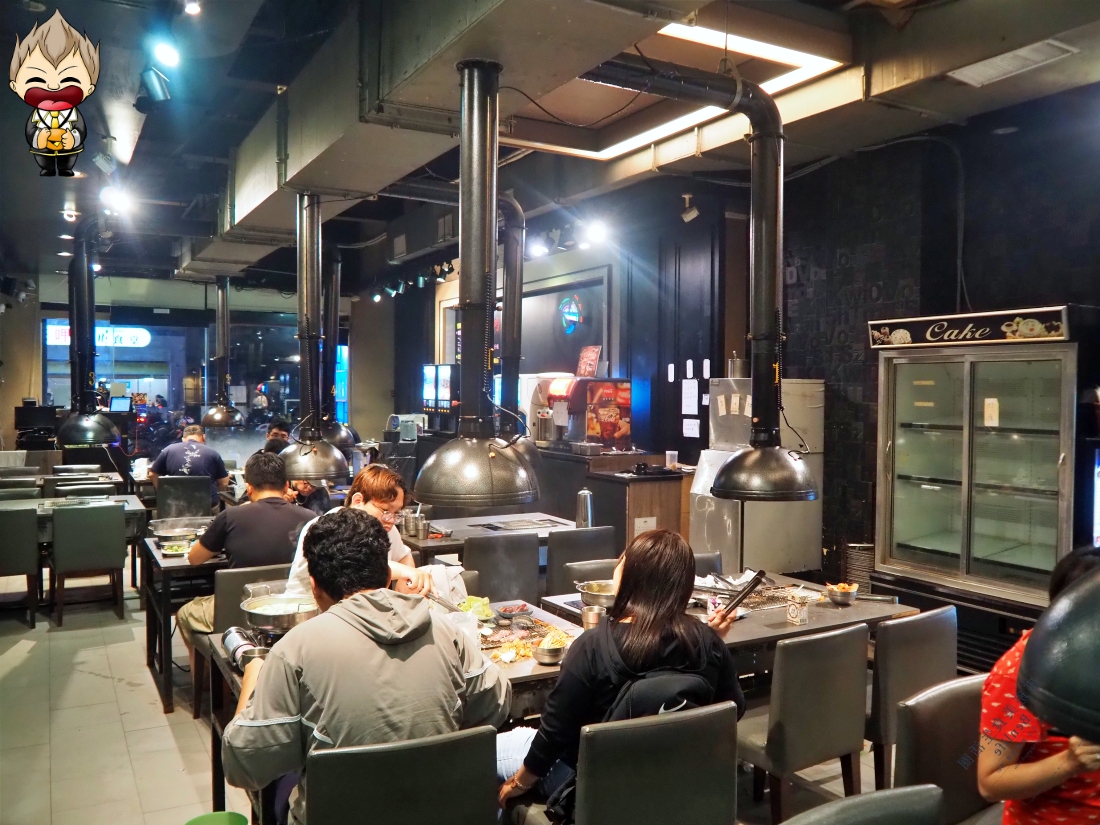 【高雄美食】野饌燒肉活泰國蝦吃到飽 鳳山店 120分鐘的現撈泰國蝦財富自由 烤之前都還是水池裡活蹦亂跳 鮮度很夠 哈根達斯冰淇淋超多款 4 【高雄美食】野饌燒肉活泰國蝦吃到飽 鳳山店 120分鐘的現撈泰國蝦財富自由 烤之前都還是水池裡活蹦亂跳 鮮度很夠 哈根達斯冰淇淋超多款