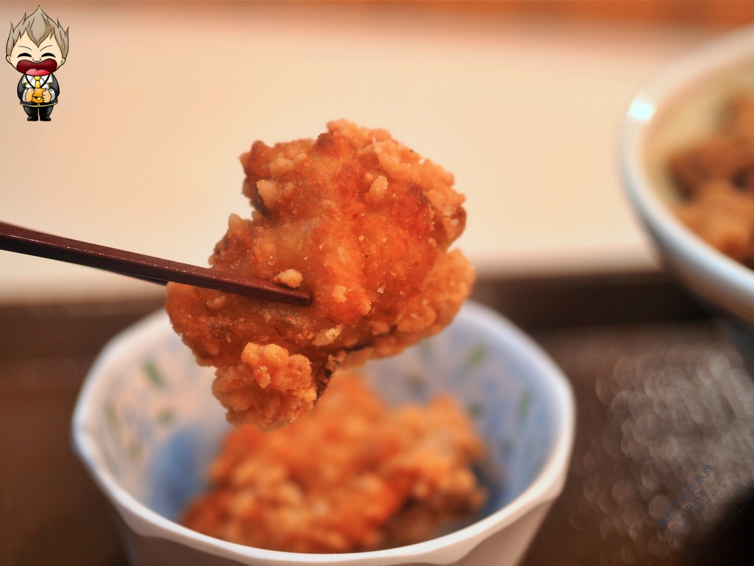 【高雄美食】SUKIYA すき家高雄站前店 插旗高雄第4家店 有兩樓用餐區 最喜歡點肉大碗 尖峰時刻常常客滿排隊 內附完整菜單