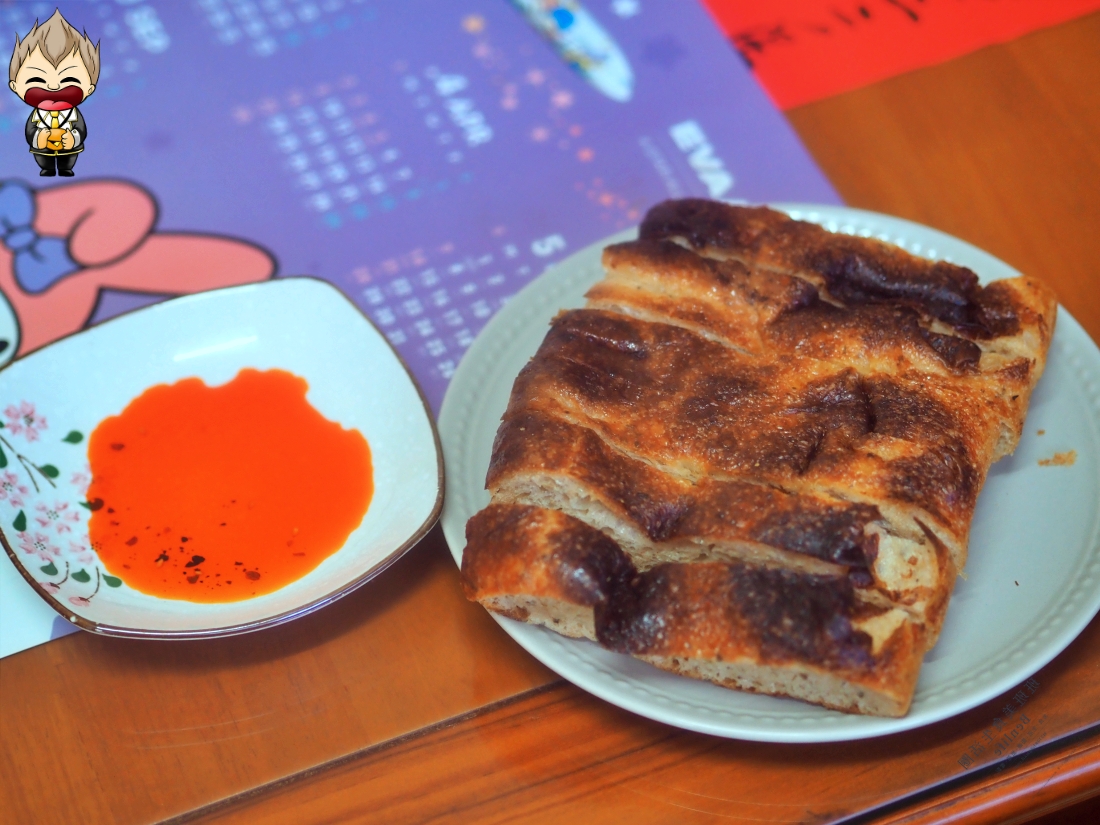 【高雄美食】A Life 麵包工坊 練健美的老闆自己養酸種酵母 給你吃麵包也可以很健康 一周只開四天 網路預約的訂單卻很滿