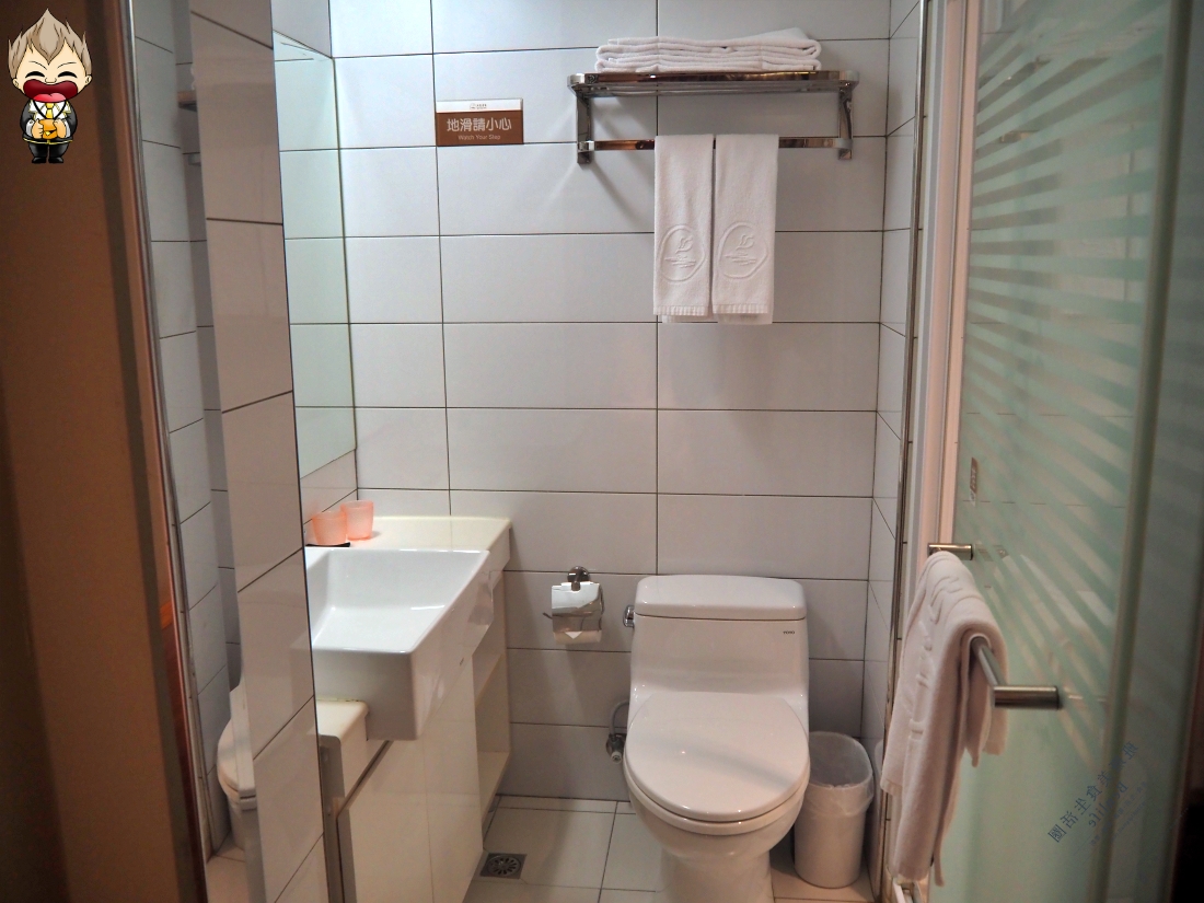 【高雄住宿】河堤漫旅自立館 台鋼雄鷹球迷及會員都可享有會員優惠價 雙人房寬敞舒適 早餐可以輕鬆吃 停車也相當方便 30 【高雄住宿】河堤漫旅自立館 台鋼雄鷹球迷及會員都可享有會員優惠價 雙人房寬敞舒適 早餐可以輕鬆吃 停車也相當方便