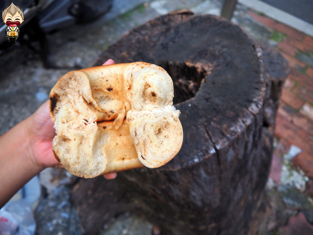 【高雄旅遊】蓮潭泮水荷香x龍虎任我行 從早吃到晚 從燒餅到漢堡 咖啡廳喝下午茶 青草茶透心涼 7 【高雄旅遊】蓮潭泮水荷香x龍虎任我行 從早吃到晚 從燒餅到漢堡 咖啡廳喝下午茶 青草茶透心涼