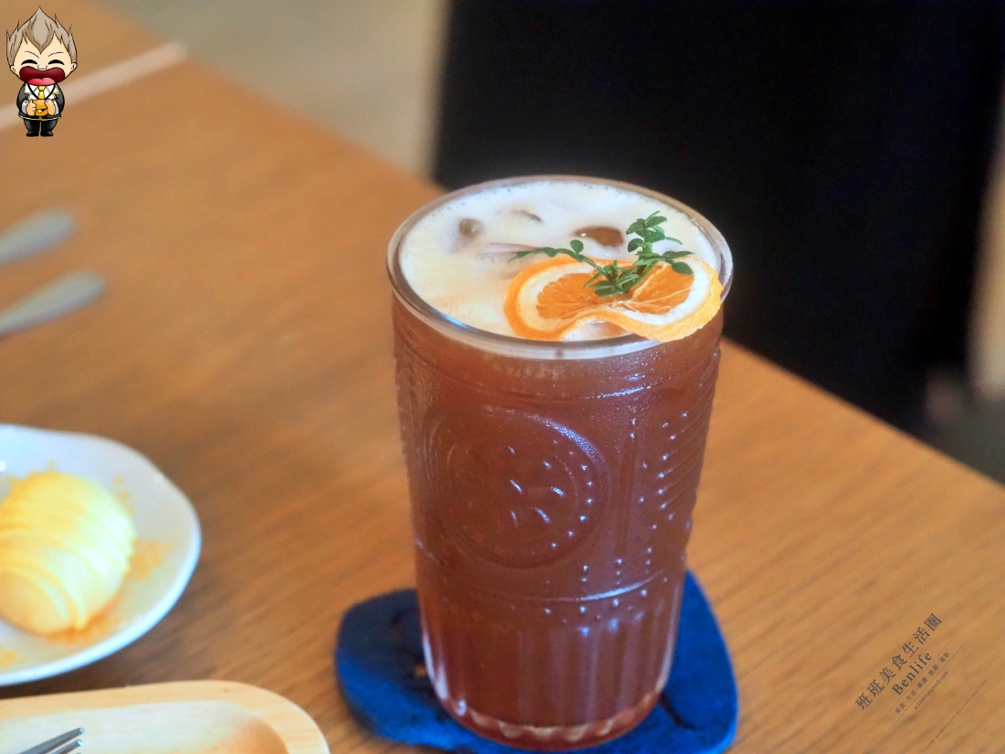 【高雄旅遊】蓮潭泮水荷香x龍虎任我行 從早吃到晚 從燒餅到漢堡 咖啡廳喝下午茶 青草茶透心涼 16 【高雄旅遊】蓮潭泮水荷香x龍虎任我行 從早吃到晚 從燒餅到漢堡 咖啡廳喝下午茶 青草茶透心涼