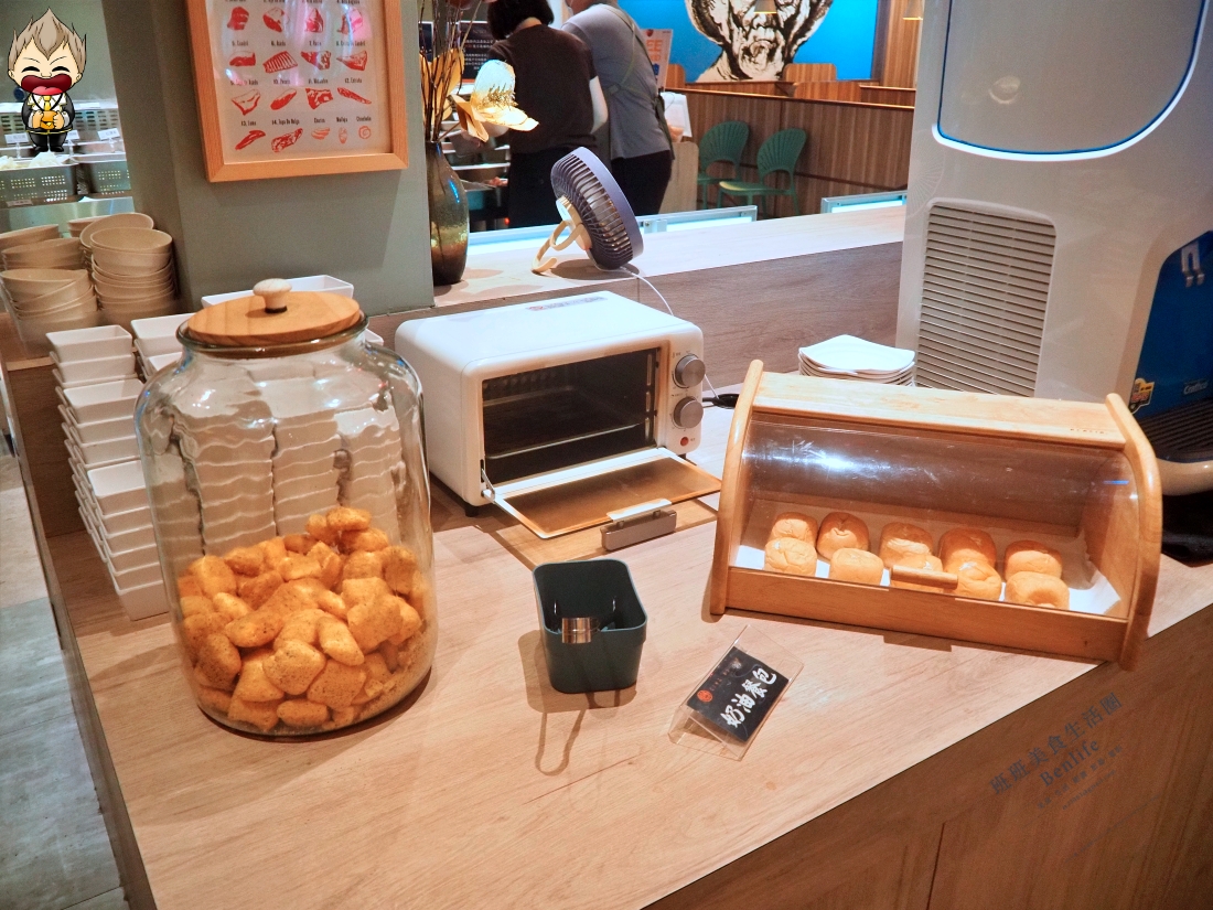 【高雄美食】青木堂鍋物CING MU TAN左營店 晚餐不用500元就能爽吃8款原塊現切肉品 主推奶香起司、麻辣湯底 高雄平價吃到飽推薦