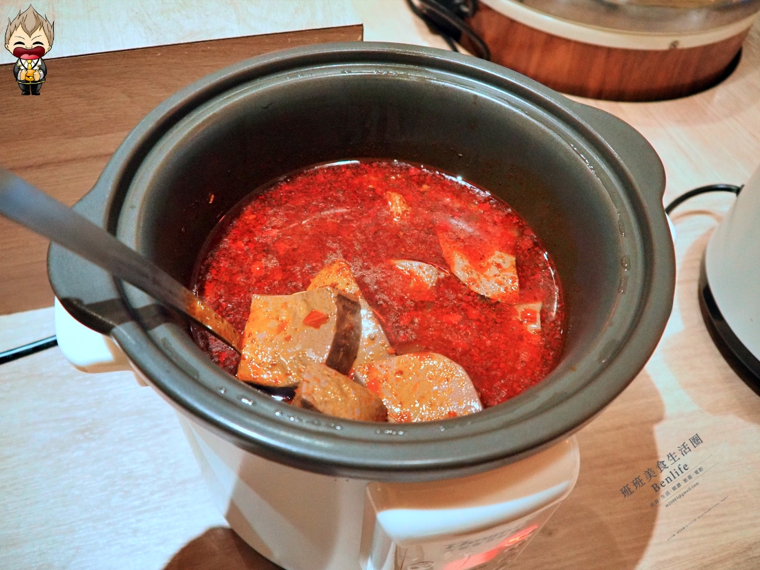 【高雄美食】青木堂鍋物CING MU TAN左營店 晚餐不用500元就能爽吃8款原塊現切肉品 主推奶香起司、麻辣湯底 高雄平價吃到飽推薦