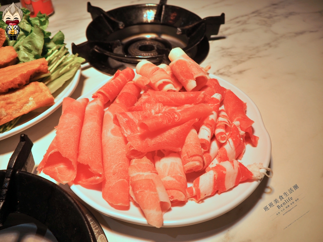 【高雄美食】青木堂鍋物CING MU TAN左營店 晚餐不用500元就能爽吃8款原塊現切肉品 主推奶香起司、麻辣湯底 高雄平價吃到飽推薦